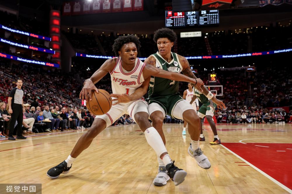 这名球员凭 这名球员凭